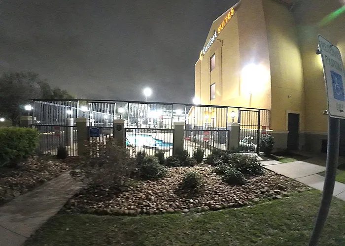 Comfort Suites Westchase Houston Energy Corridor