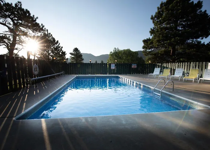 Saddle & Surrey Motel Estes Park