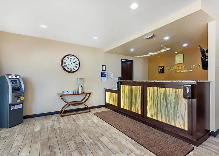 Quality Inn Columbia Mall Grand Forks