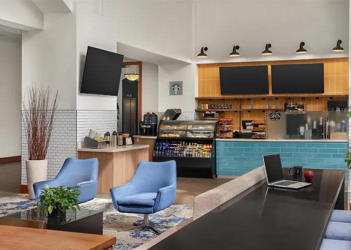 Embassy Suites Boston At Logan Airport