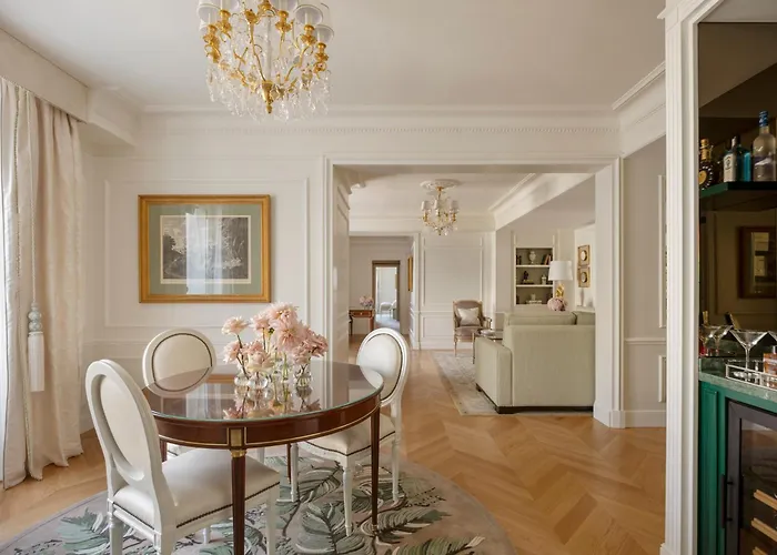 Four Seasons Hotel George V Paris