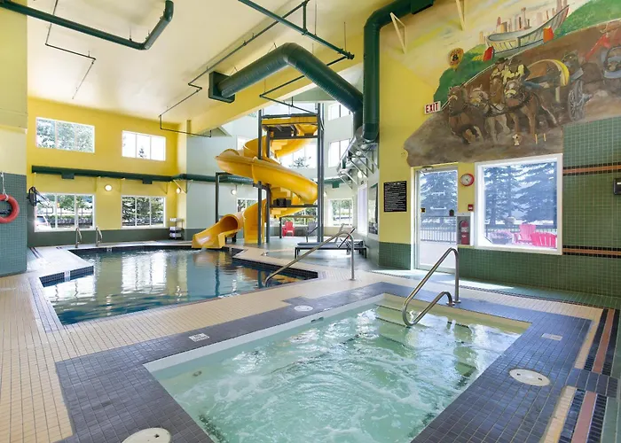 Super 8 By Wyndham Calgary Shawnessy Area Hotel