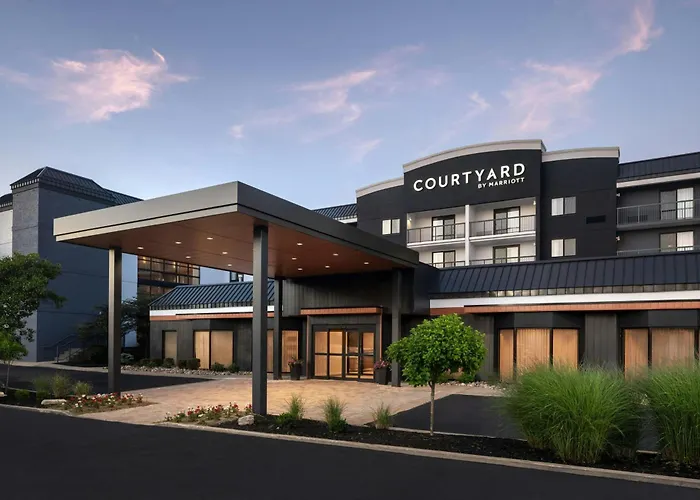 Courtyard Cleveland Beachwood