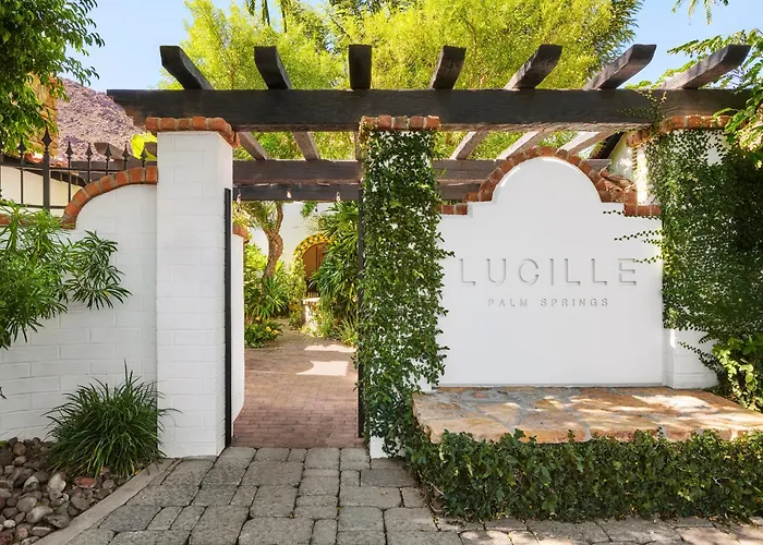 Lucille Palm Springs Villa