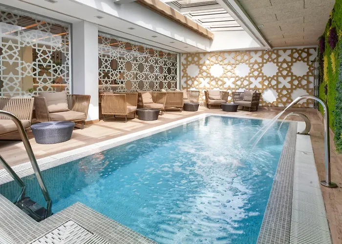 Catalonia Giralda Hotel Seville