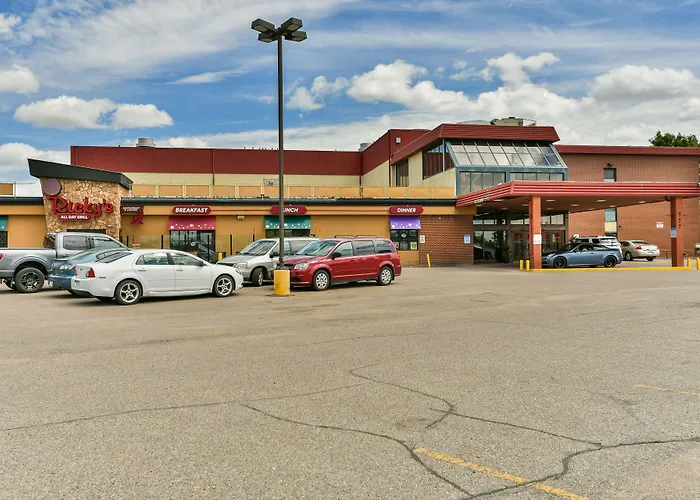 Seven Oaks Hotel Regina