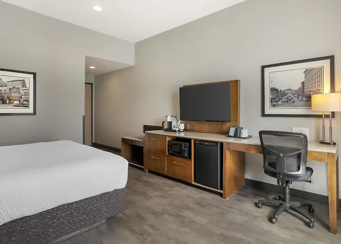 Best Western Plus East Side Saskatoon