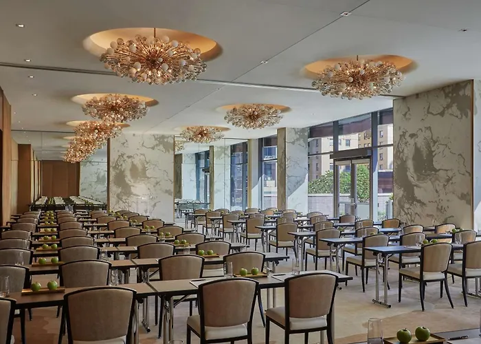 Viceroy Chicago Hotel