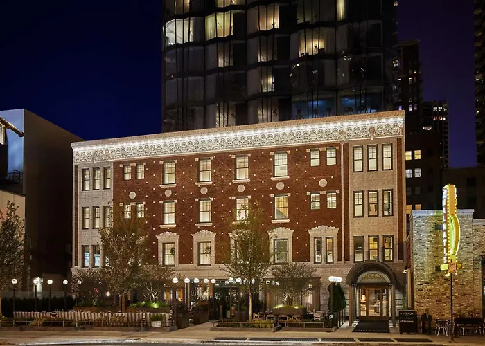 Viceroy Chicago Hotel