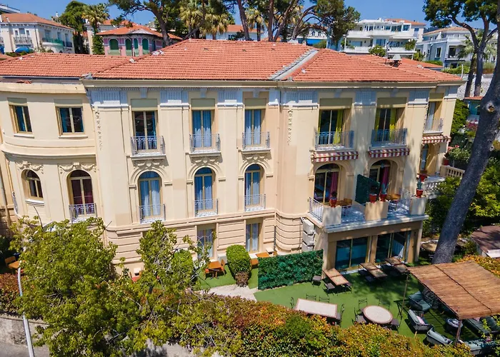 Hotel Petit Palais Nice