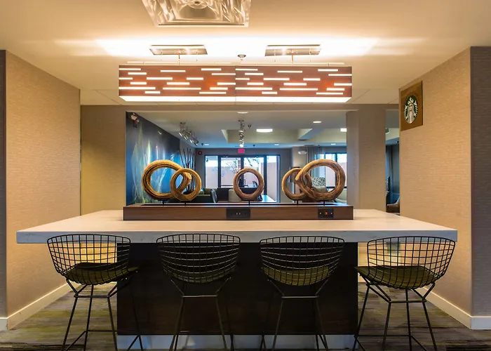 Courtyard By Marriott Nashville At Opryland