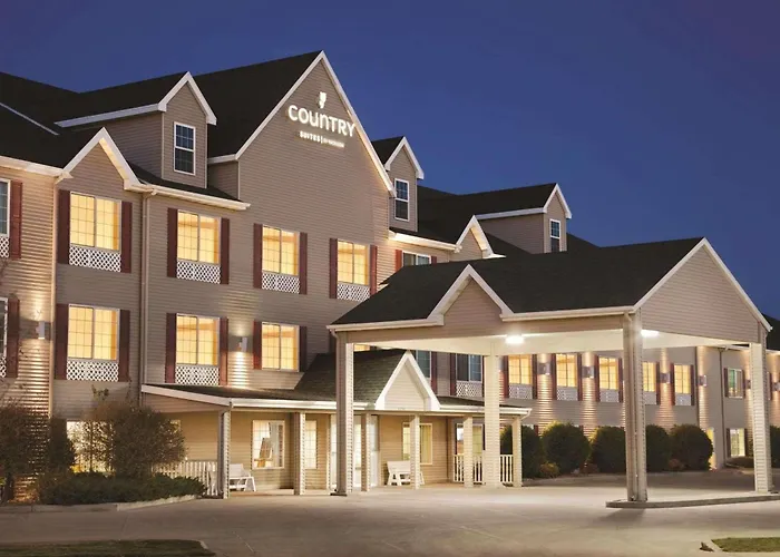 Country Inn & Suites By Radisson Bismarck Waterpark