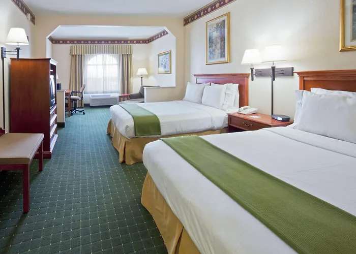 Holiday Inn Express & Suites Orlando International Airport By Ihg