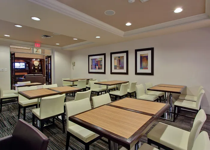Holiday Inn Express Whitby Oshawa By Ihg