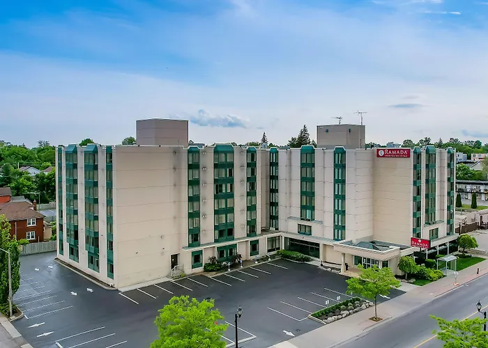 Ramada By Wyndham Niagara Falls Near The Falls