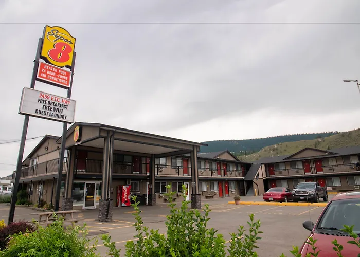 Super 8 By Wyndham Kamloops East Motel