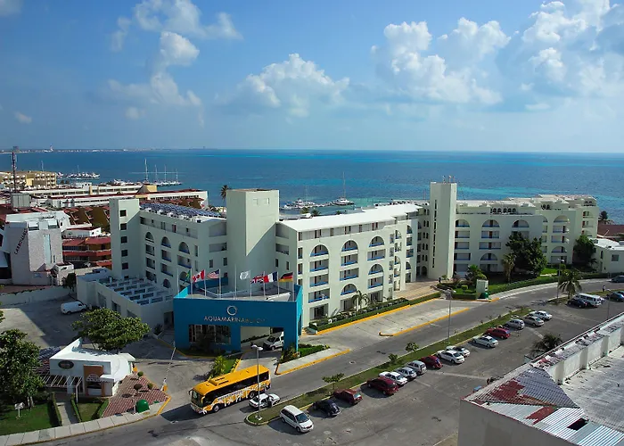 Aquamarina Beach Hotel Cancun