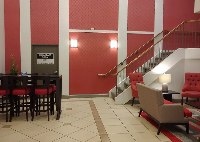 Best Western Plus Burlington Inn & Suites