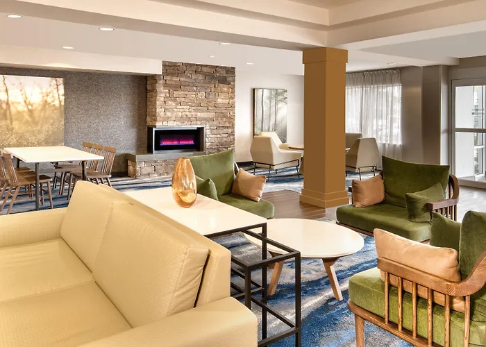 Fairfield Inn & Suites By Marriott Toronto Brampton