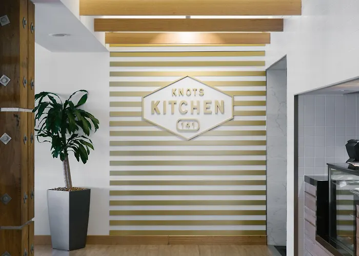 Lakes Hotel Adelaide