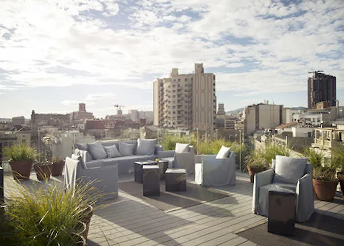 Uma House By Yurbban Trafalgar Barcelona