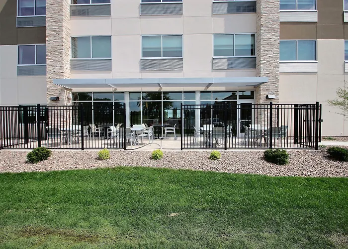 Holiday Inn Express & Suites Fond Du Lac By Ihg