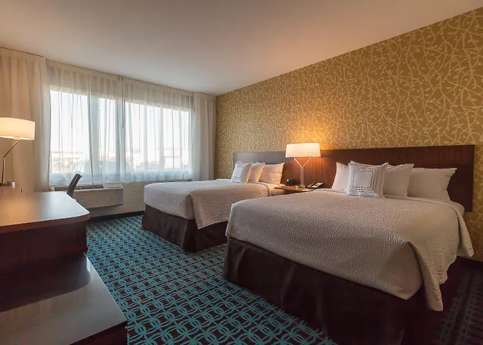 Fairfield By Marriott Regina Hotel