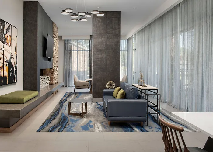 Fairfield Inn & Suites Nashville Near Vanderbilt