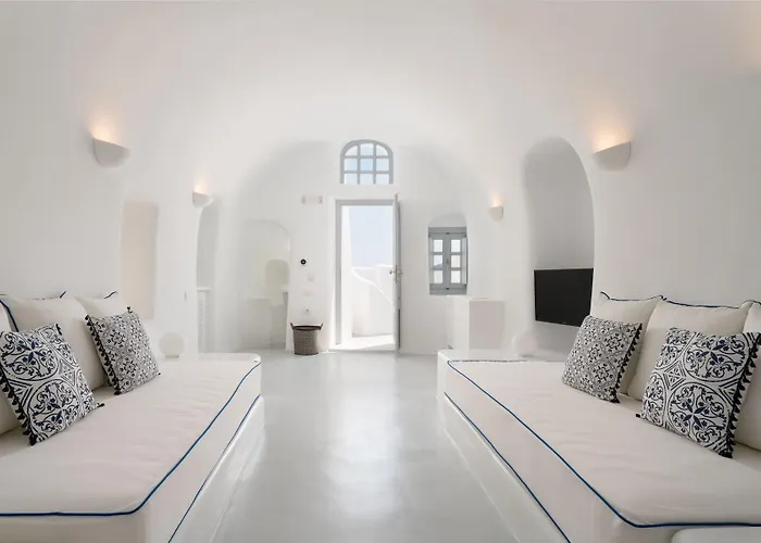 Oia Spirit Studios By Mary D Nomikou