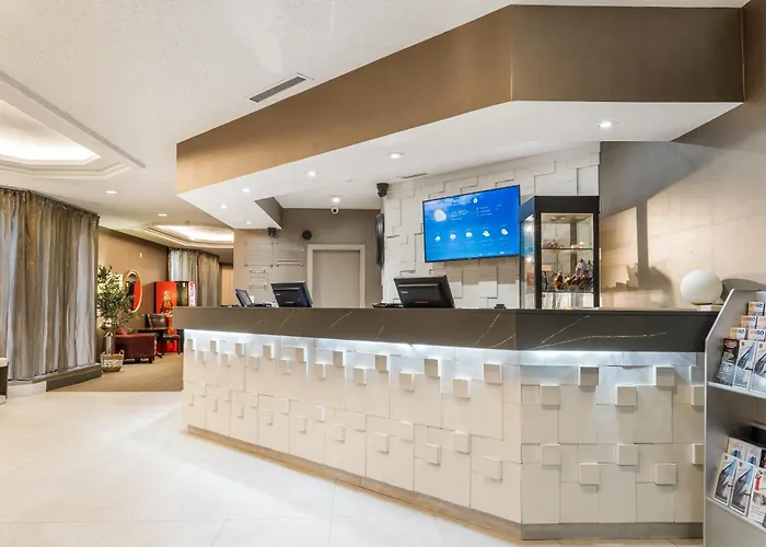 Ramada Plaza By Wyndham Niagara Falls
