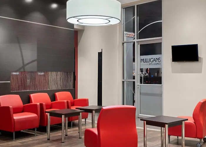 Ramada By Wyndham Saskatoon Hotel