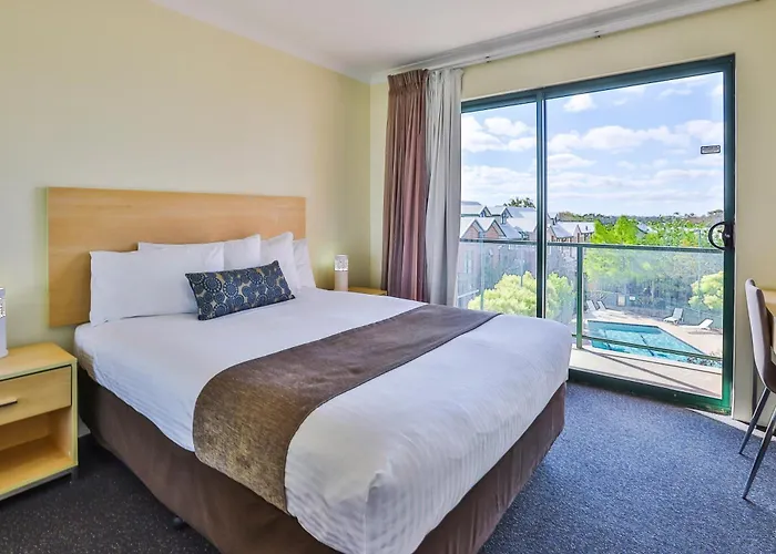 Perth Ascot Central Apartment Hotel Official