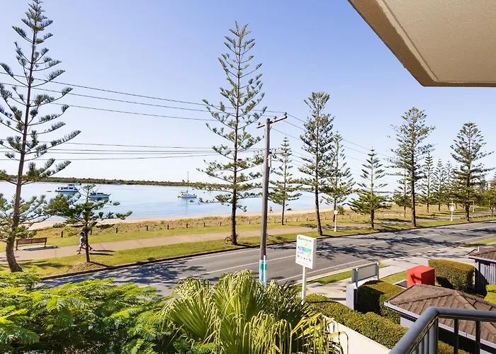 Bayview Beach Holiday Apartments Gold Coast