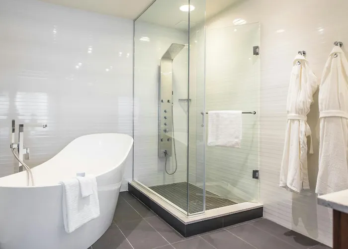 Delta Hotels By Marriott Waterloo