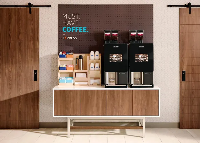 Holiday Inn Express & Suites - Phoenix - Airport North By Ihg