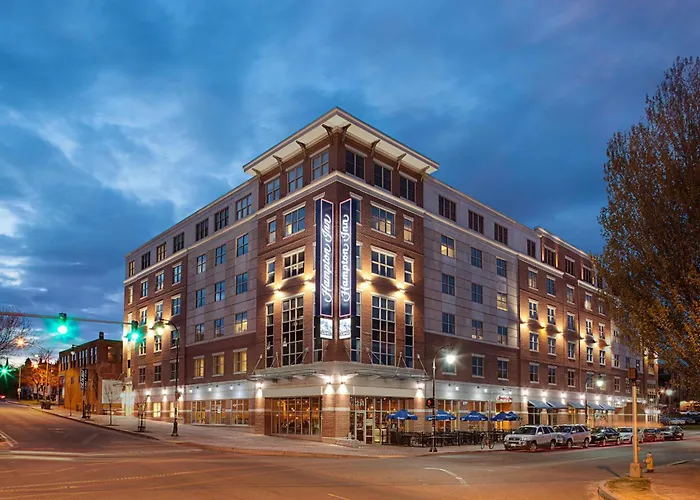 Hampton Inn Portland Downtown Waterfront