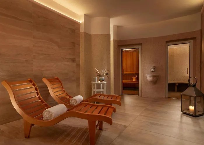 Sina Villa Medici, Autograph Collection Florence