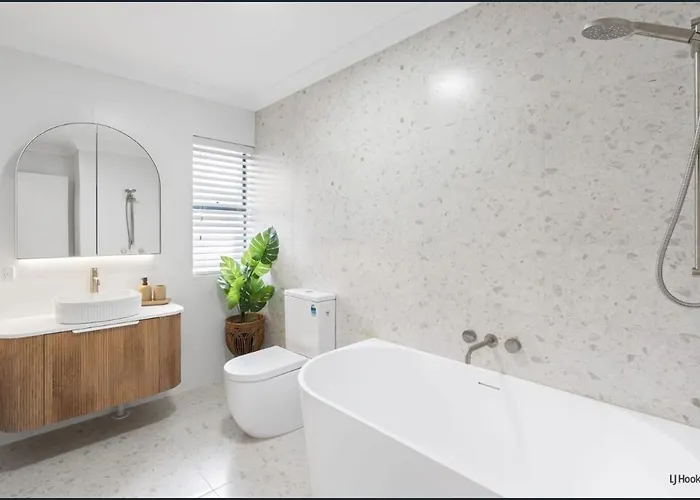 Pacific Place Apartments Gold Coast