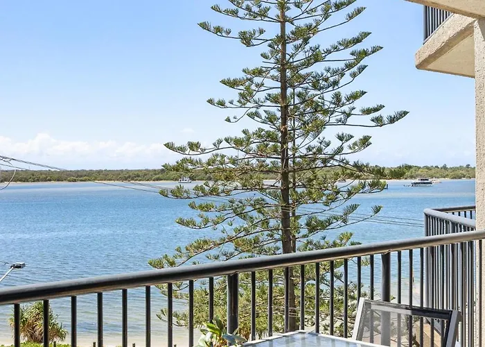 Bayview Beach Holiday Apartments Gold Coast
