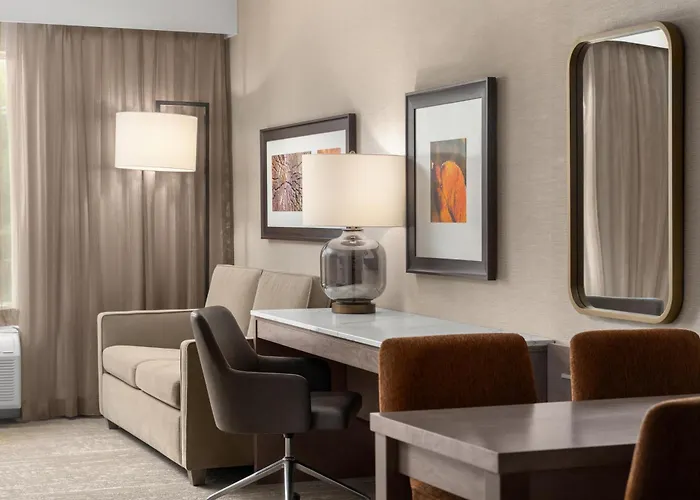 Doubletree By Hilton Kitchener Hotel