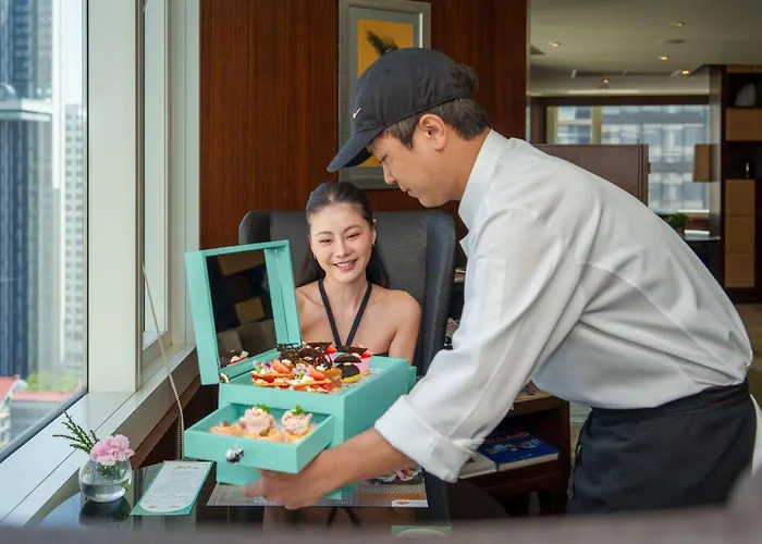 Hilton Bangkok Grande Asoke Hotel