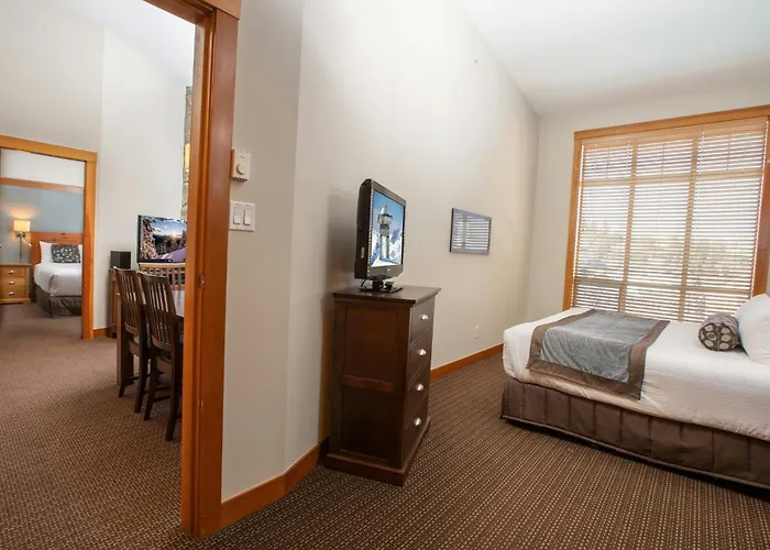 Legends Whistler, By Lodging Ovations