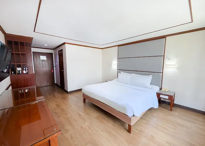 Pinnacle Lumpini Park Hotel Bangkok