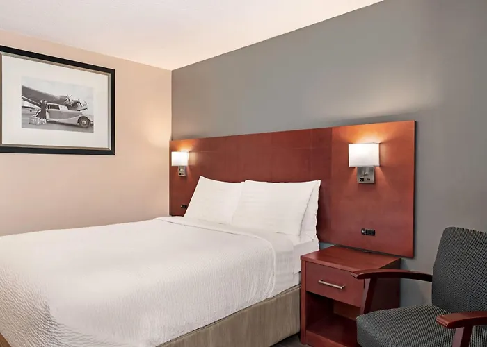 Days Inn By Wyndham Fredericton