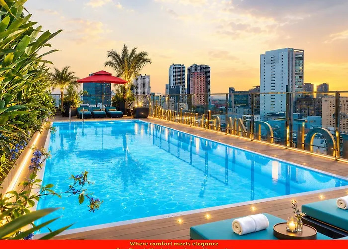 Happy Life Grand Hotel & Rooftop Skybar Ho Chi Minh City