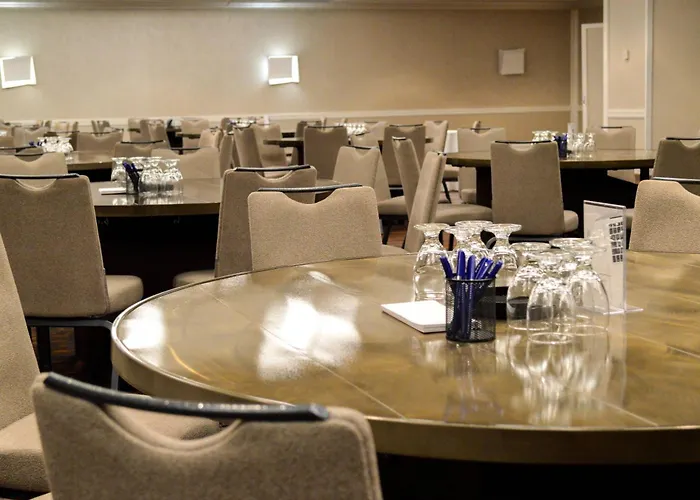 Delta Hotels By Marriott Montreal