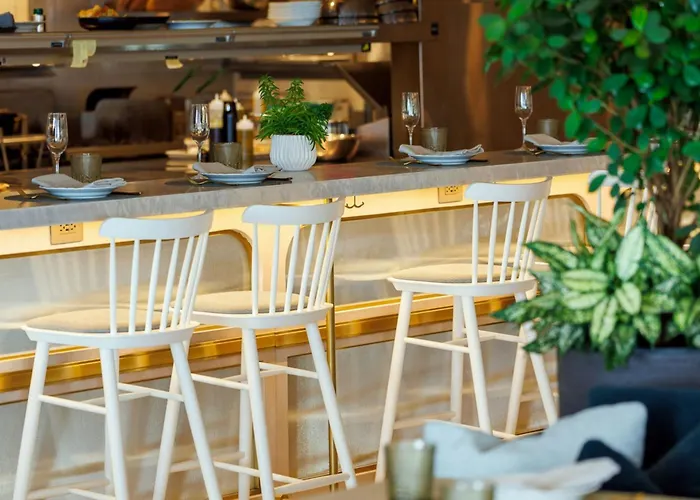The Pearle Hotel & Spa, Autograph Collection Burlington
