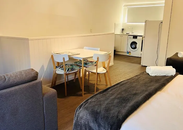 Enderley Gardens Resort Gold Coast