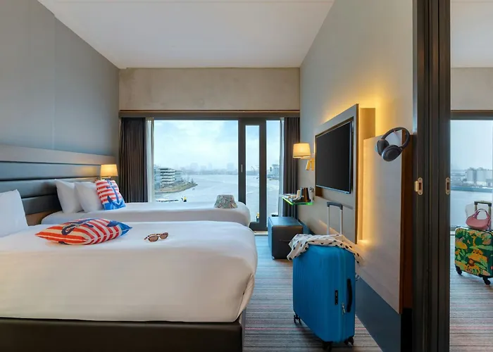 Moxy Amsterdam Houthavens Hotel