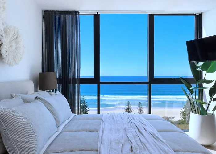 Boardwalk Burleigh Beach - Official Gold Coast